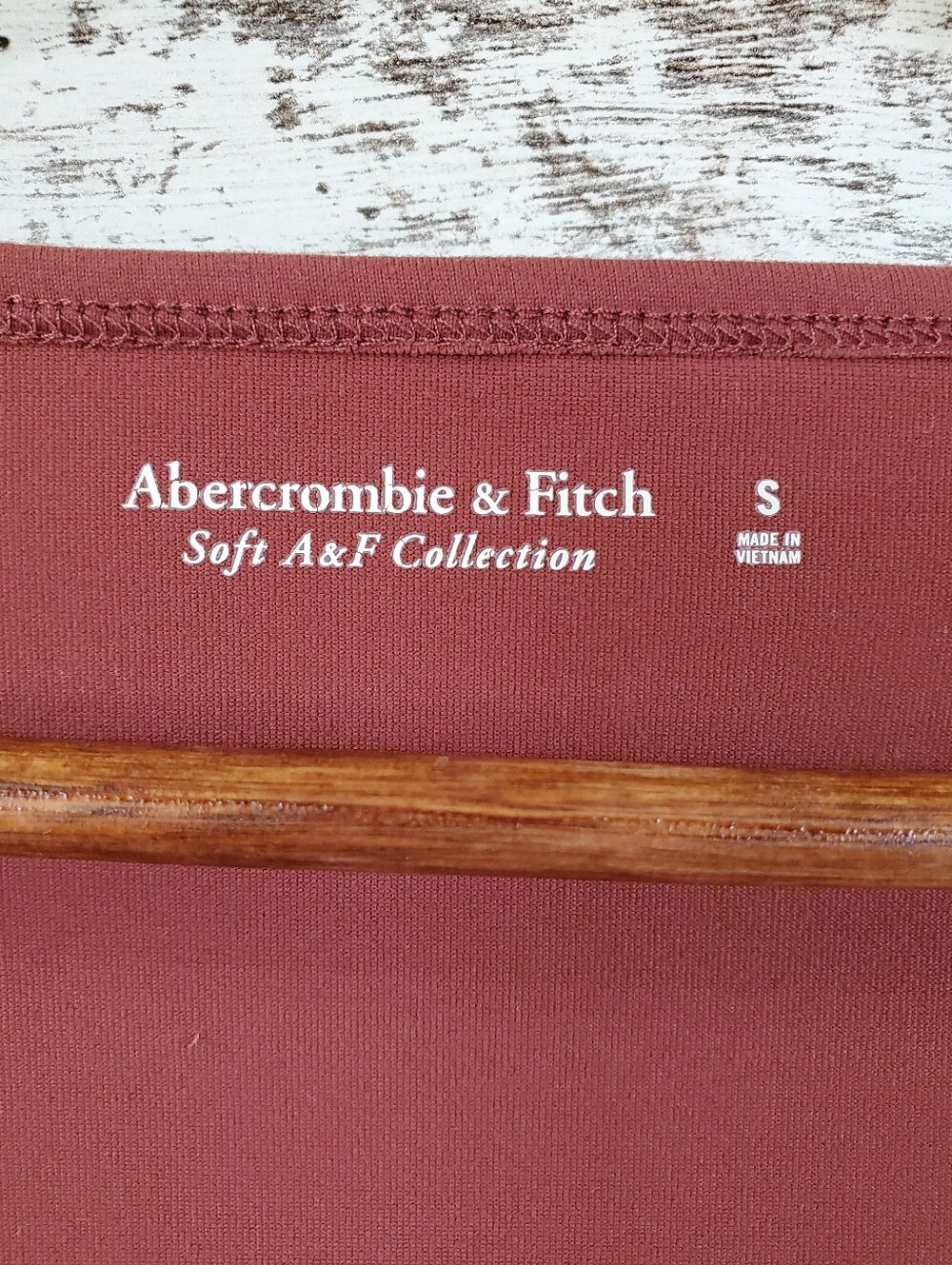 Abercrombie & Fitch Soft A&F Long-Sleeve Sweetheart Neckline Bodysuit - Picture 2 of 14
